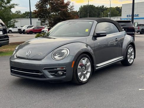 Used 2019 Volkswagen Beetle 2.0T SE FWD image 7
