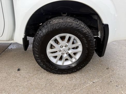 Used 2017 Nissan Frontier SV RWD image 31