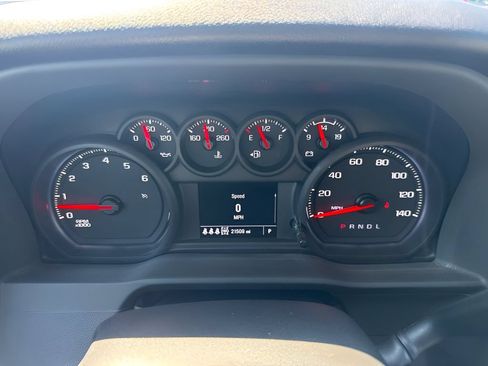Used 2025 Chevrolet Silverado 2500 Custom w/ Custom Value Package AWD/4WD image 13