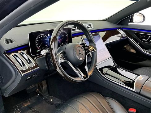Used 2023 Mercedes-Benz S 500 4MATIC image 16