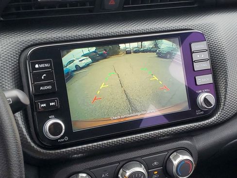 Used 2023 Nissan Kicks SV image 18