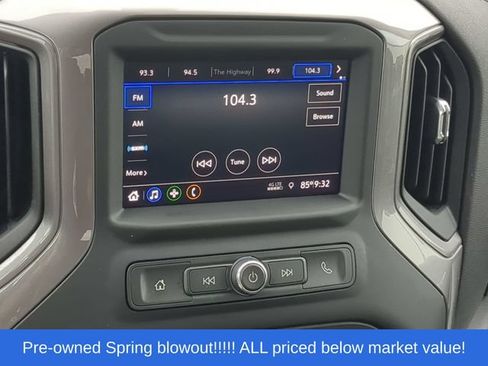 Used 2022 Chevrolet Silverado 1500 Custom Trail Boss AWD/4WD image 29