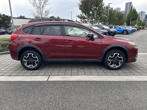 Used 2016 Subaru Crosstrek 2.0i Limited AWD/4WD image 4