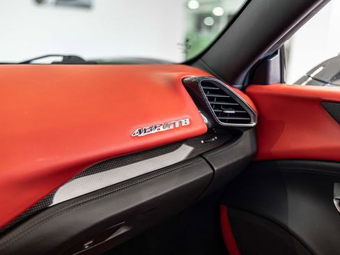 Used 2018 Ferrari 488 GTB RWD image 29