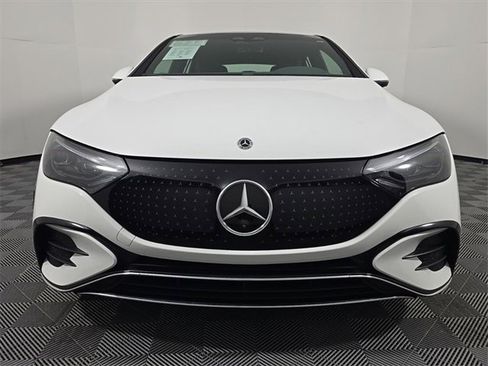 Certified 2024 Mercedes-Benz EQE 500 4MATIC Sedan w/ Pinnacle Trim Package image 10