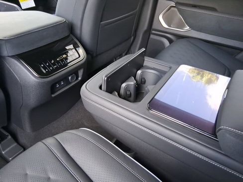 New 2026 INFINITI QX80 Autograph w/ Premium Cargo Package image 28