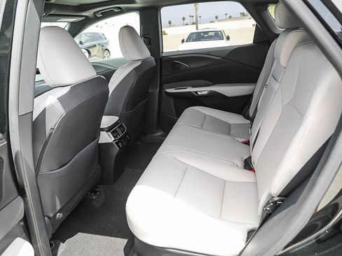 Used 2024 Lexus RX 350 Premium Plus w/ Cold Area Package FWD image 18