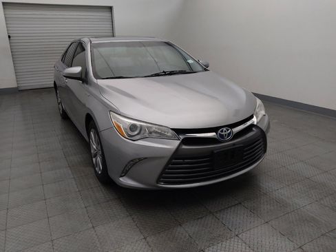 Used 2015 Toyota Camry XLE w/ Moonroof Package image 14