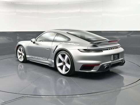 Certified 2025 Porsche 911 Turbo AWD/4WD image 3