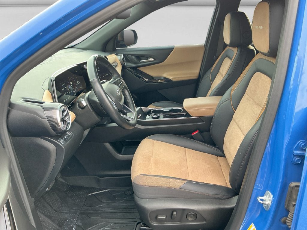 Used 2025 Chevrolet Equinox ACTIV w/ Safety and Technology Package AWD/4WD image 10