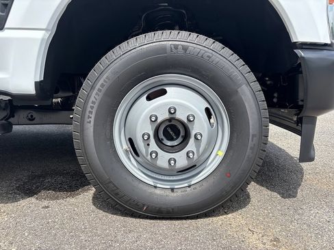 New 2026 Ford F350 XL AWD/4WD image 10