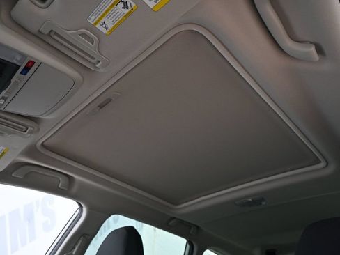 Used 2021 Subaru Forester Premium AWD/4WD image 25