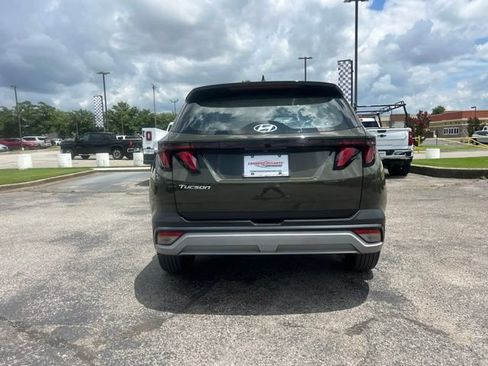 Used 2025 Hyundai Tucson SE FWD image 4