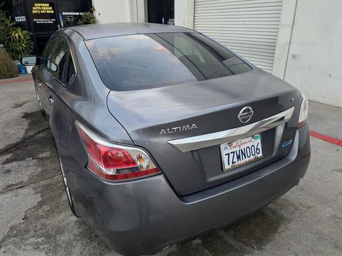 Used 2014 Nissan Altima 2.5 S FWD image 9