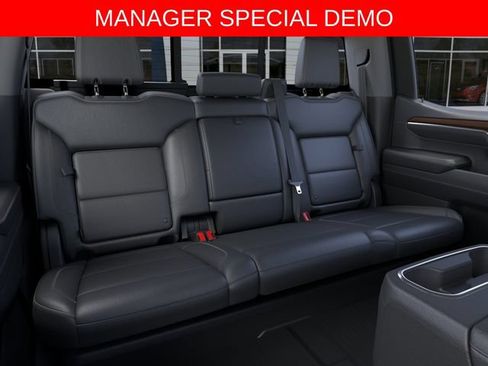 Used 2026 GMC Sierra 1500 Denali w/ Denali Reserve Package AWD/4WD image 17
