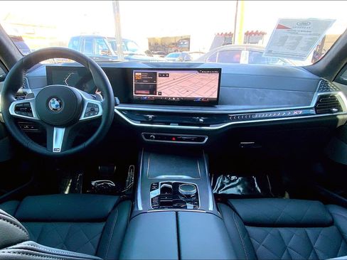 Used 2026 BMW X7 xDrive40i w/ M Sport Package image 15