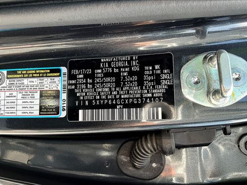 Used 2023 Kia Telluride S FWD image 19