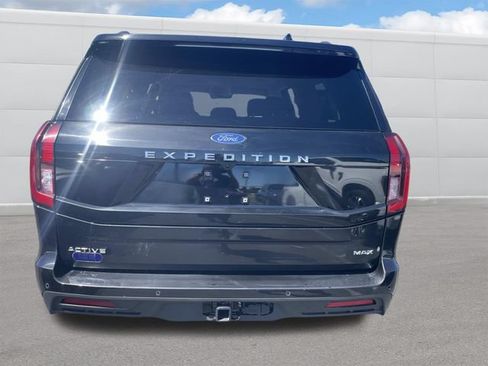Used 2025 Ford Expedition Max Active AWD/4WD image 4