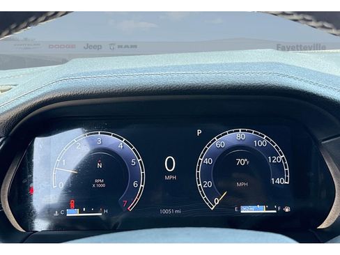 Used 2025 Jeep Grand Cherokee Limited w/ Luxury Tech Group II image 32