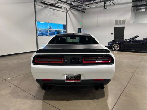 Used 2023 Dodge Challenger R/T w/ T/A Package image 4