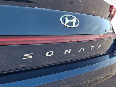Used 2021 Hyundai Sonata Limited FWD image 4
