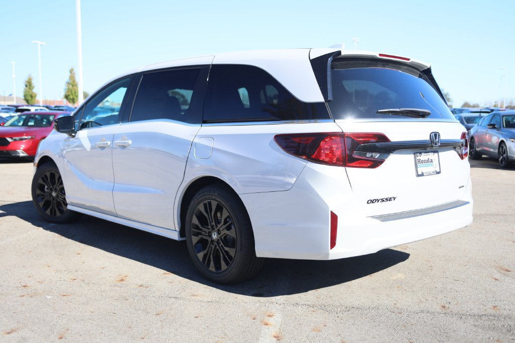 New 2027 Honda Odyssey Sport-L image 4