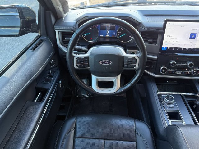 Used 2022 Ford Expedition XLT RWD image 14