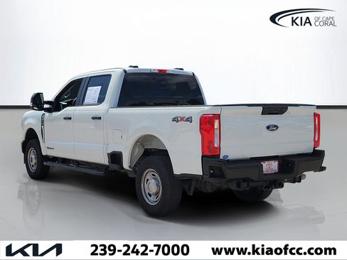 Used 2025 Ford F250 XL AWD/4WD image 4