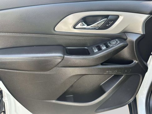 Used 2021 Chevrolet Traverse LS w/ LPO, Cargo Package FWD image 13