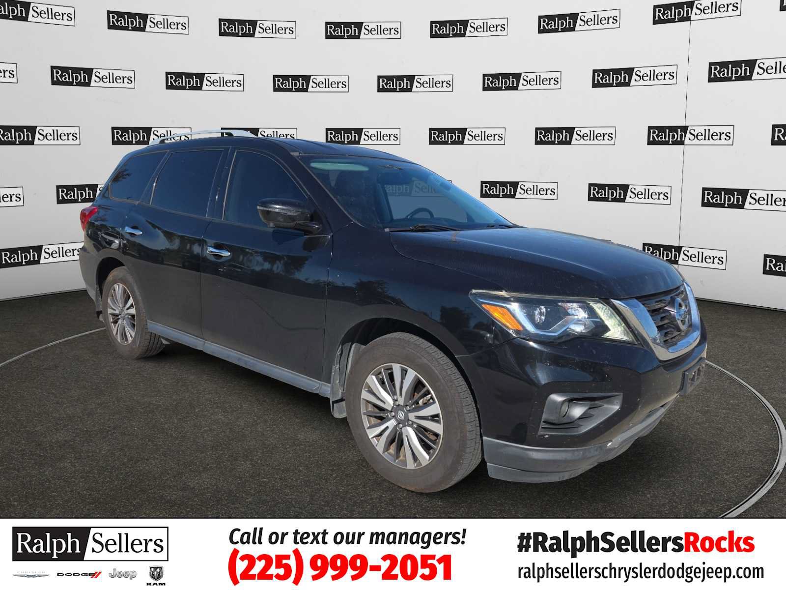 Used 2018 Nissan Pathfinder SL w/ Cargo Package AWD/4WD image 1