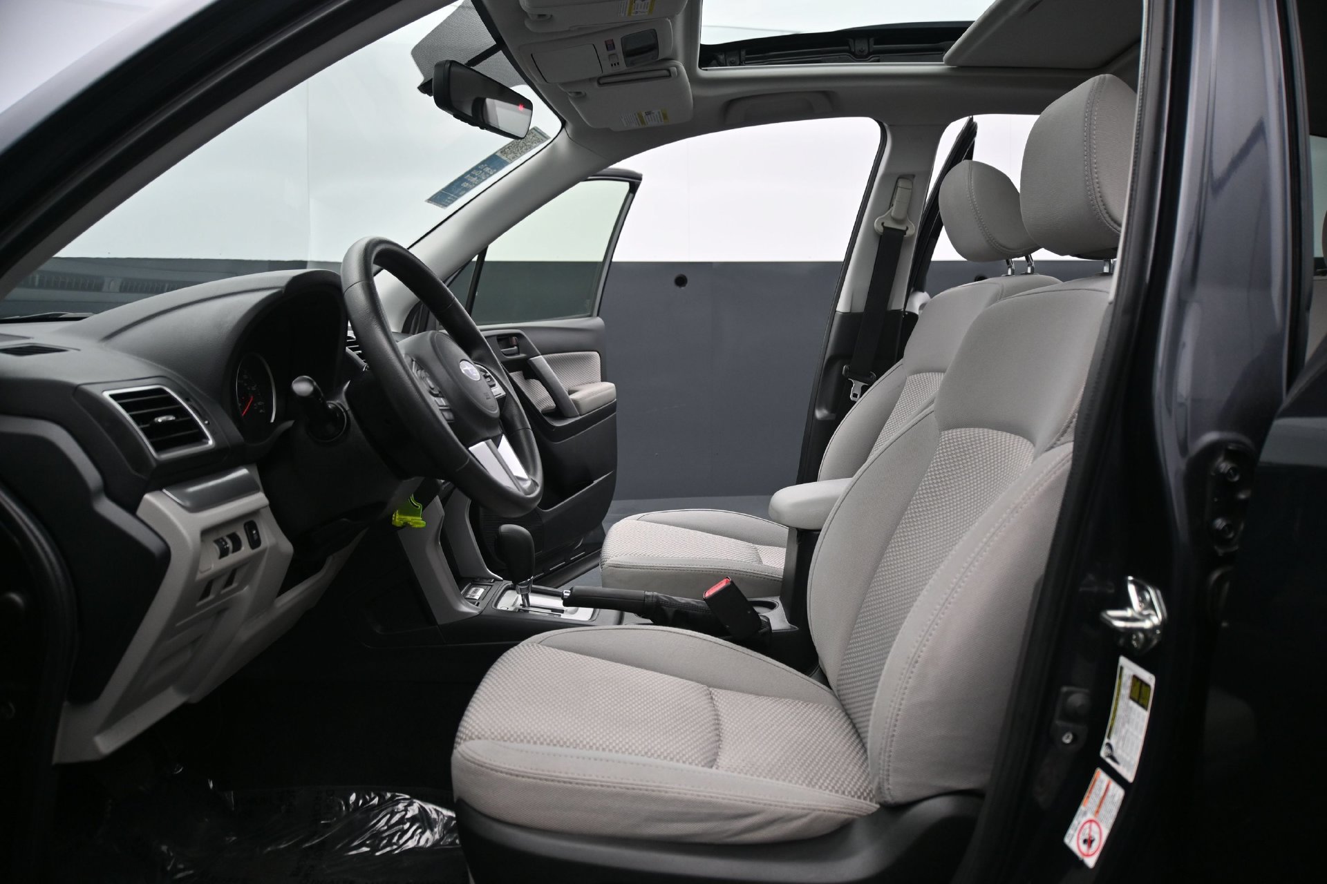 Used 2018 Subaru Forester 2.5i Premium w/ All-Weather Package AWD/4WD image 19