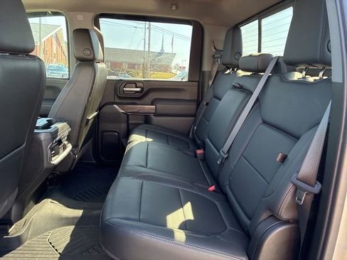 Used 2020 Chevrolet Silverado 2500 LTZ w/ LTZ Plus Package image 9