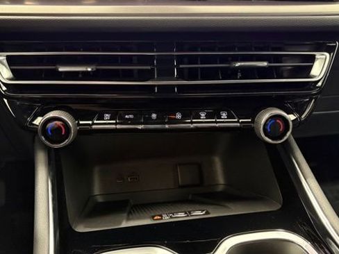 New 2026 Chevrolet Traverse LT image 43