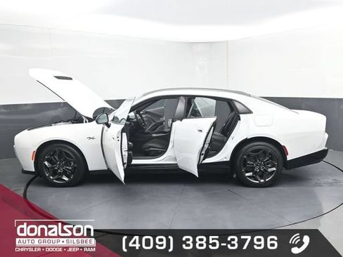 New 2026 Dodge Charger R/T w/ Driver Convenience Group AWD/4WD image 21
