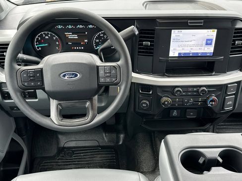 New 2026 Ford F250 XL w/ XL Chrome Package RWD image 5