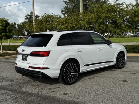 New 2026 Audi SQ7 Premium Plus AWD/4WD image 3