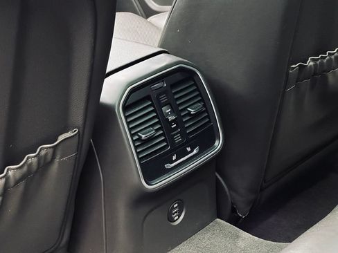 Used 2018 Porsche Macan S AWD/4WD image 20