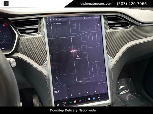 Used 2017 Tesla Model X 75D image 30
