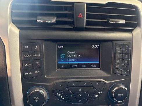 Used 2015 Ford Fusion SE w/ Equipment Group 201A image 21