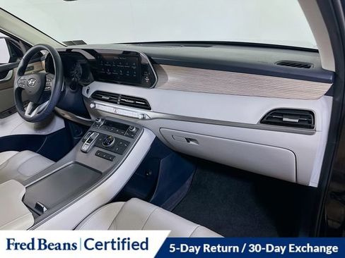 Used 2021 Hyundai Palisade SEL w/ Premium Package image 13