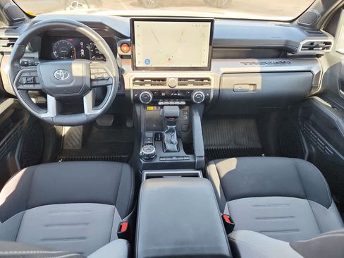 Used 2024 Toyota Tacoma TRD Off-Road image 14