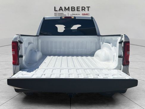 Used 2025 RAM 1500 Big Horn AWD/4WD image 18