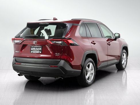 Used 2020 Toyota RAV4 XLE Premium AWD/4WD image 5