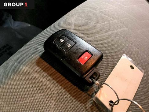 Certified 2020 Toyota Tacoma TRD Off-Road image 15