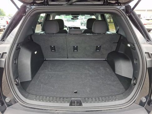 Used 2025 Chevrolet Equinox LT AWD/4WD image 28