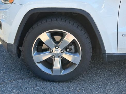 Used 2014 Jeep Grand Cherokee Limited w/ Trailer Tow Group IV AWD/4WD image 9