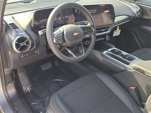 New 2026 Chevrolet Equinox EV LT image 21