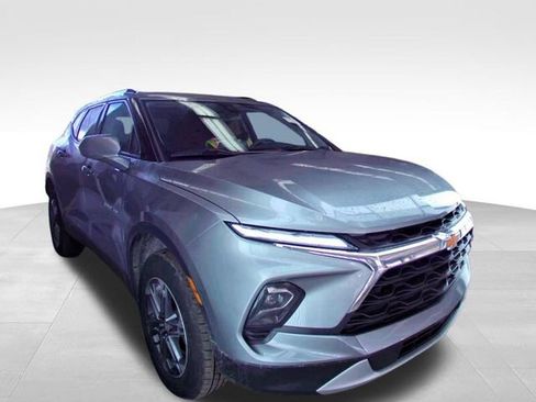 Used 2024 Chevrolet Blazer LT w/ Convenience Package image 4