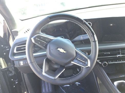 New 2025 Chevrolet Traverse LT w/ Enhanced Driving Package image 32