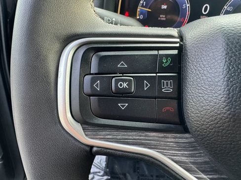 Used 2024 Jeep Wagoneer Series II w/ Flexible Seating Group AWD/4WD image 17